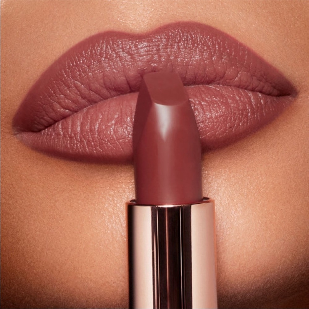 π Charlotte Tilbury Matte Revolution Lipstick - Pillow Talk 2 Medium - Picture 6 of 10